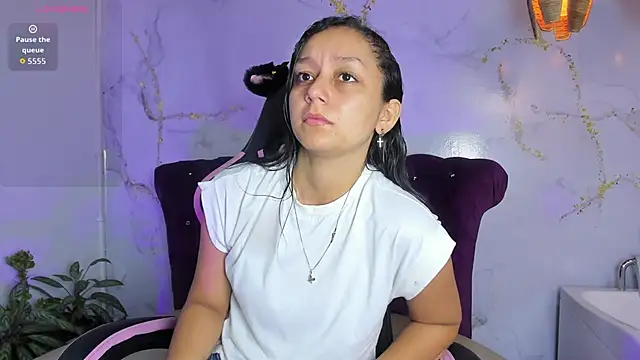 Snapshot of katy_sweet19 chatting on 28, 3, 2026 katy sweet19 online show from 28, 3, 2026