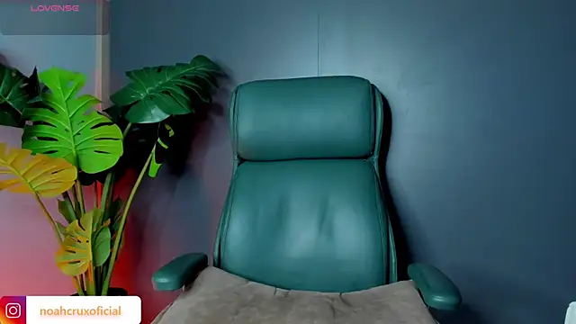 noah crux online show from 3, 6, 2026
