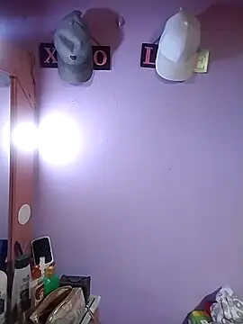 Snapshot of Camille_rose_ chatting on 8, 11, 2025 Camille rose online show from 8, 11, 2025