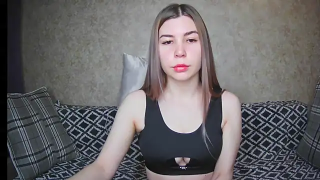 Snapshot of ElllaNuar chatting on 19, 12, 2024 ElllaNuar online show from 19, 12, 2024