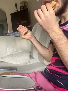 EE123458 online show from 23, 9, 2025