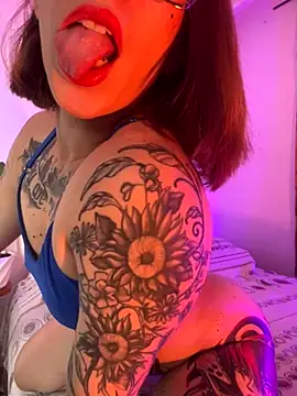 ValenGray online show from 5, 11, 2025