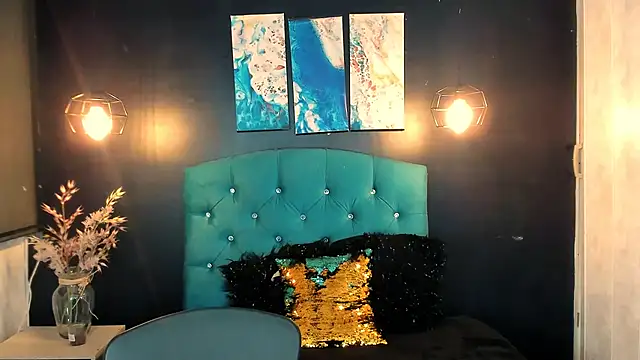 Snapshot of LiaCooper_ chatting on 5, 12, 2024 LiaCooper online show from 5, 12, 2024