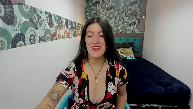Snapshot of LiaCooper_ chatting on 30, 12, 2024 LiaCooper online show from 30, 12, 2024