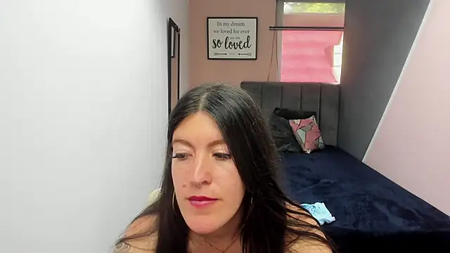 Snapshot of LiaCooper_ chatting on 13, 2, 2025 LiaCooper online show from 13, 2, 2025