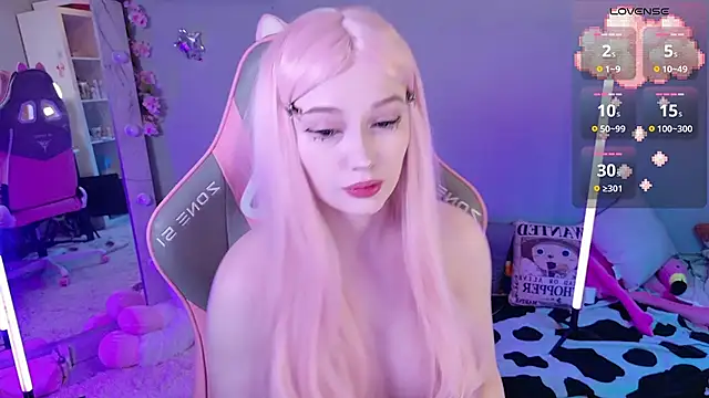 White kitty01 online show from 16, 4, 2026