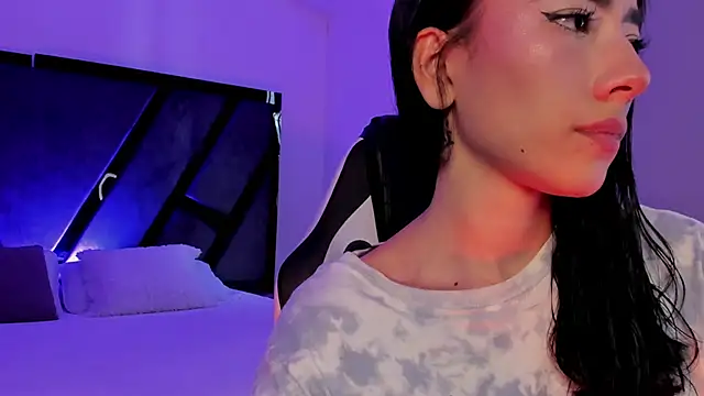 Snapshot of MelodyBliss chatting on 6, 5, 2026 MelodyBliss online show from 6, 5, 2026