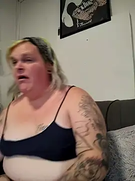 Snapshot of Trans_Girl_next_door420 chatting on 12, 4, 2026 Trans Girl next door420 online show from 12, 4, 2026