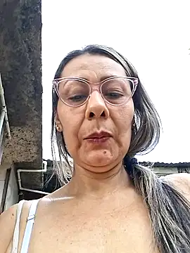 Snapshot of Mia-funny20 chatting on 12, 6, 2026 Mia-funny20 online show from 12, 6, 2026
