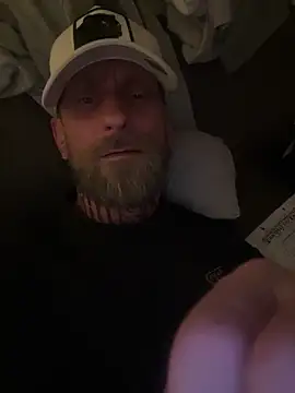 Bro4bro0040 online show from 12, 4, 2026