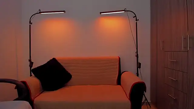 cloy baby   online show from 16, 3, 2026