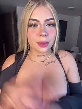 MiaWhitePink  online show from 7, 2, 2026