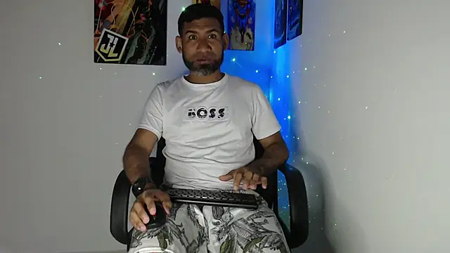 Snapshot of Enriblack92 chatting on 21, 12, 2024 Enriblack92 online show from 21, 12, 2024