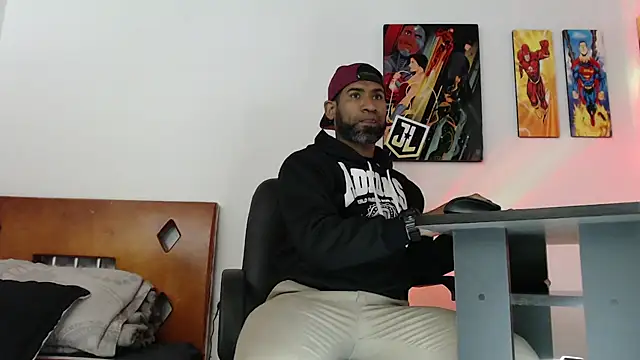 Snapshot of Enriblack92 chatting on 30, 12, 2024 Enriblack92 online show from 30, 12, 2024