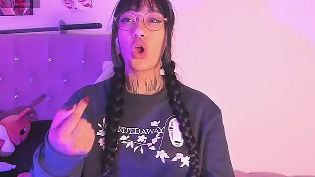 Snapshot of Akari1_Mischief chatting on 8, 3, 2025 Akari1 Mischief online show from 8, 3, 2025