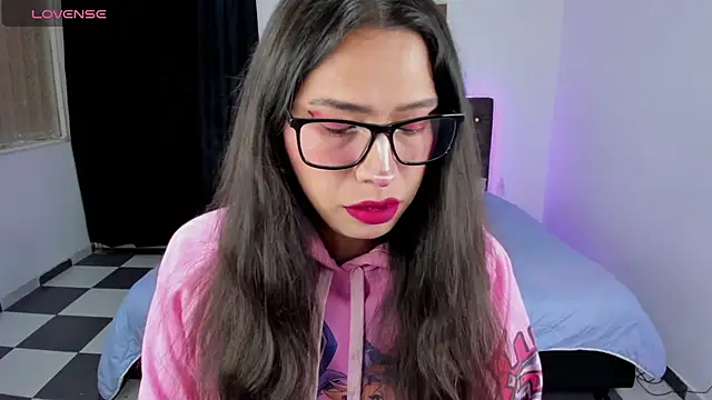 paula kawaiifu  online show from 25, 1, 2025