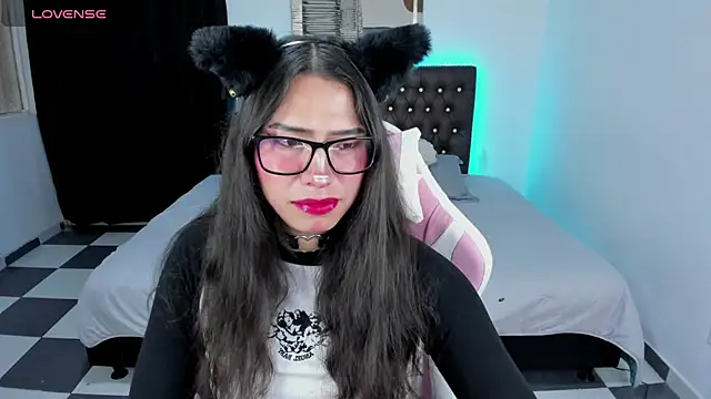 paula kawaiifu  online show from 9, 2, 2025