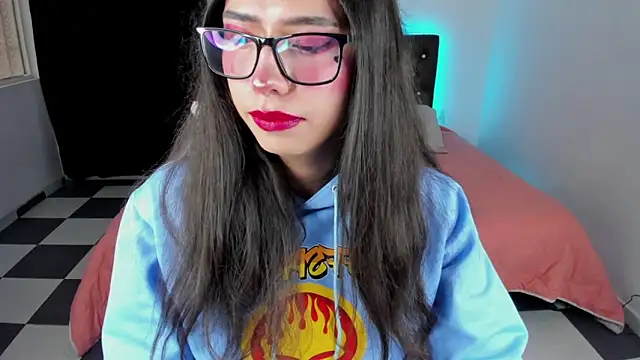 paula kawaiifu  online show from 25, 2, 2025