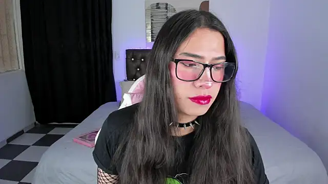 paula kawaiifu  online show from 6, 3, 2025