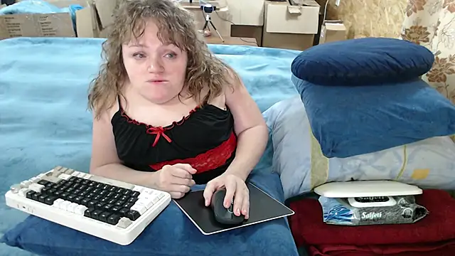 MiniNatalie online show from 9, 9, 2025