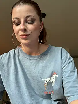 Snapshot of Mia-Minou chatting on 3, 7, 2026 Mia-Minou online show from 3, 7, 2026