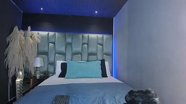 MadelineJones online show from 18, 9, 2025