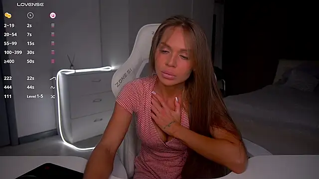 Evelinka online show from 25, 11, 2025