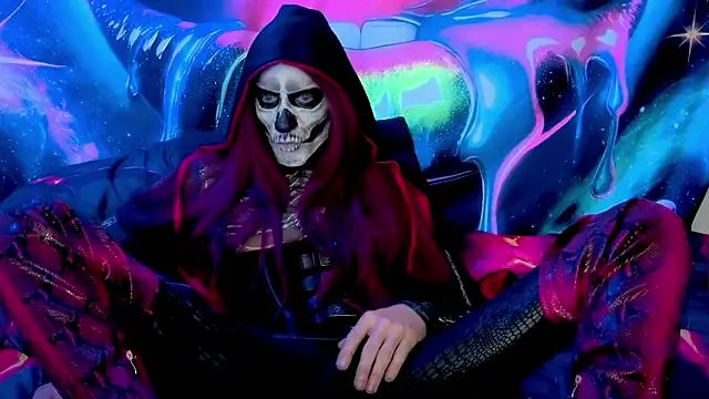 Snapshot of LuvNuk chatting on 1, 11, 2025 LuvNuk online show from 1, 11, 2025