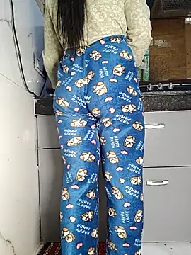 Manpreet kaur21 online show from 22, 11, 2025