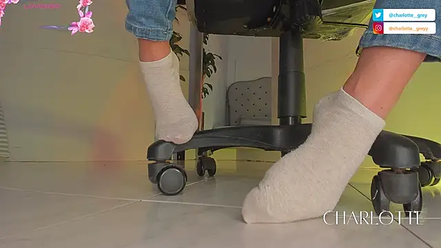 charlotte  grey online show from 7, 11, 2025