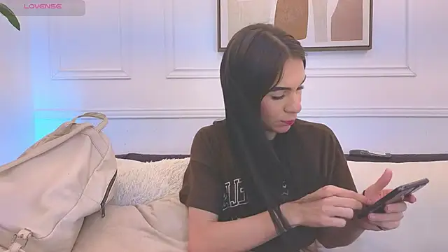 Mia thompson 19 online show from 26, 2, 2026