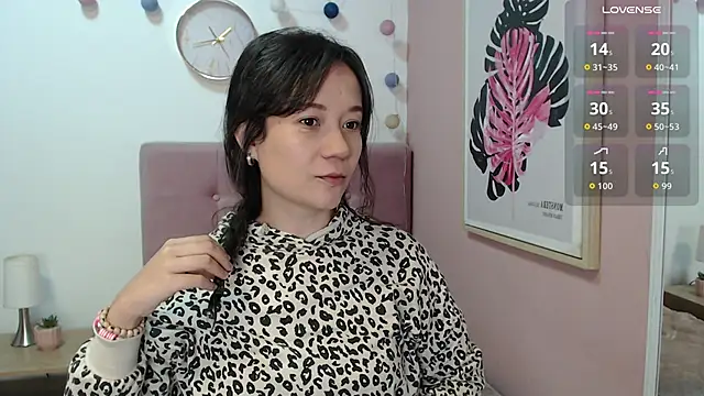 Snapshot of lanna_1878 chatting on 17, 10, 2025 lanna 1878 online show from 17, 10, 2025