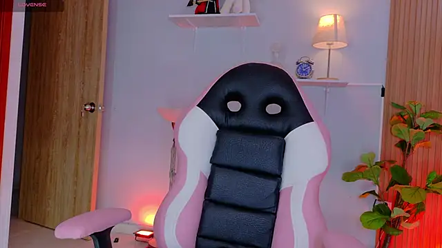 Chris parker27 online show from 3, 2, 2026