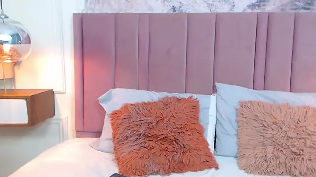 SabrinaDevill online show from 8, 2, 2025