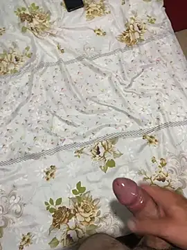 Snapshot of Putaepirocudo chatting on 12, 12, 2024 Putaepirocudo online show from 12, 12, 2024