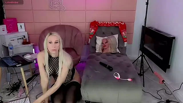 Snapshot of nurse-barbie chatting on 18, 5, 2026 nurse-barbie online show from 18, 5, 2026