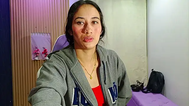 Snapshot of Cataleyalove_ADY chatting on 25, 10, 2025 Cataleyalove ADY online show from 25, 10, 2025