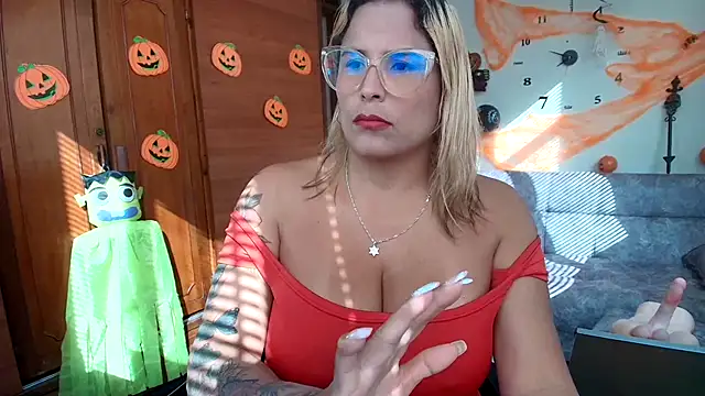 Majo Soussa online show from 23, 10, 2025