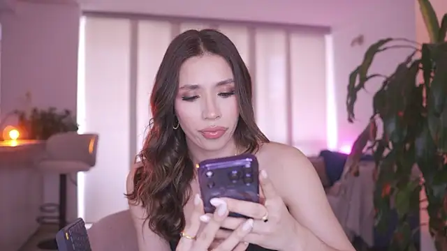 Snapshot of honeyann08 chatting on 3, 2, 2026 honeyann08 online show from 3, 2, 2026