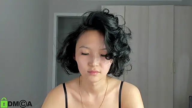 Snapshot of ailey_chao chatting on 3, 2, 2025 ailey chao online show from 3, 2, 2025
