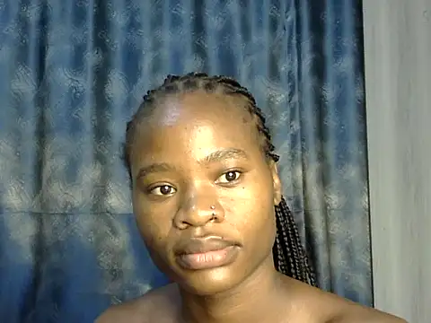 Snapshot of sweetblackbeauty001 chatting on 21, 6, 2026 sweetblackbeauty001 online show from 21, 6, 2026