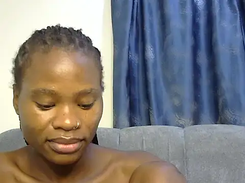 Snapshot of sweetblackbeauty001 chatting on 3, 7, 2026 sweetblackbeauty001 online show from 3, 7, 2026