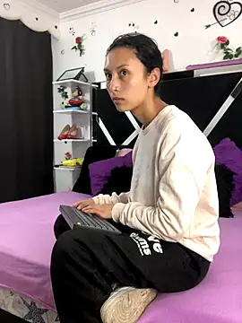 1lovelygirls online show from 8, 10, 2025