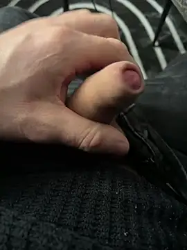 Snapshot of dimitriei chatting on 13, 2, 2025 dimitriei online show from 13, 2, 2025