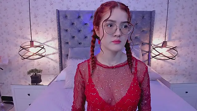 Snapshot of MiaWinx chatting on 14, 12, 2024 MiaWinx online show from 14, 12, 2024