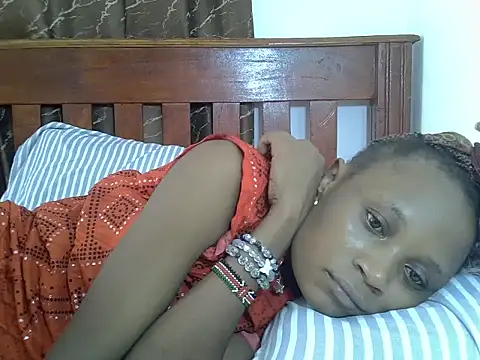 SpicyPetite online show from 24, 2, 2026