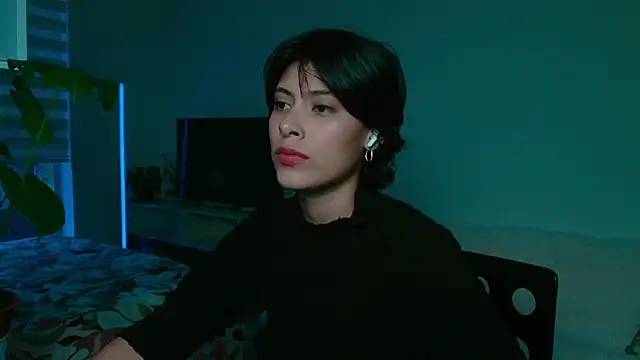 Snapshot of oxiris_1 chatting on 15, 12, 2025 oxiris 1 online show from 15, 12, 2025