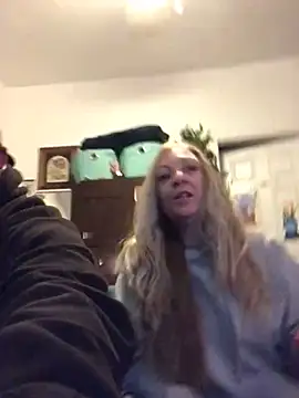 valleyoneofakind online show from 15, 3, 2025