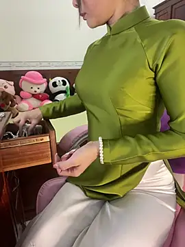Snapshot of ___Erin___ chatting on 19, 4, 2026 Erin online show from 19, 4, 2026