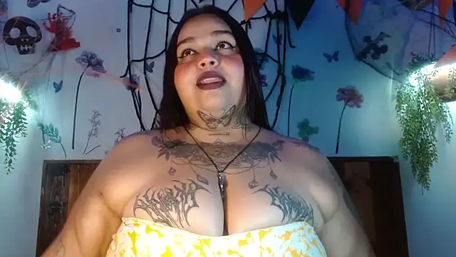 Snapshot of VeronikCuhubby chatting on 21, 10, 2025 VeronikCuhubby online show from 21, 10, 2025